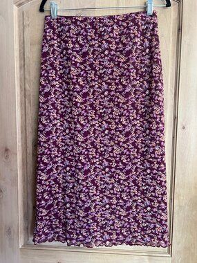 Stretchy midi skirt size medium